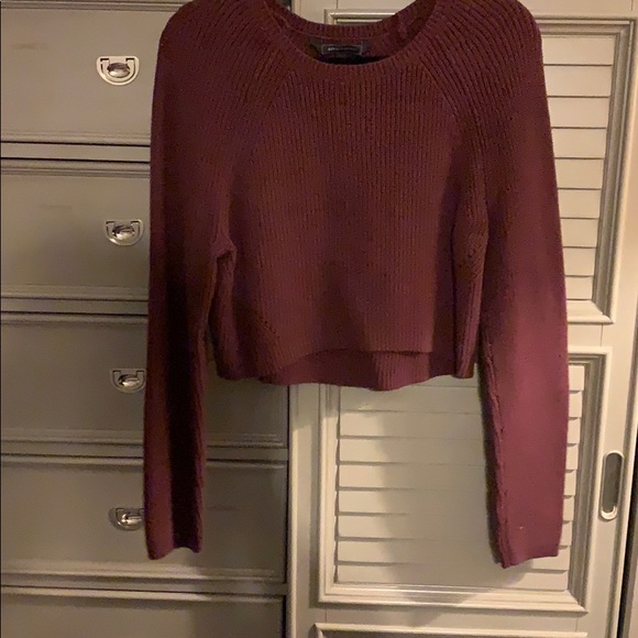 BCBGMaxAzria Sweaters - **PRICEDROP** BCBG MAXAZRIA cropped sweater